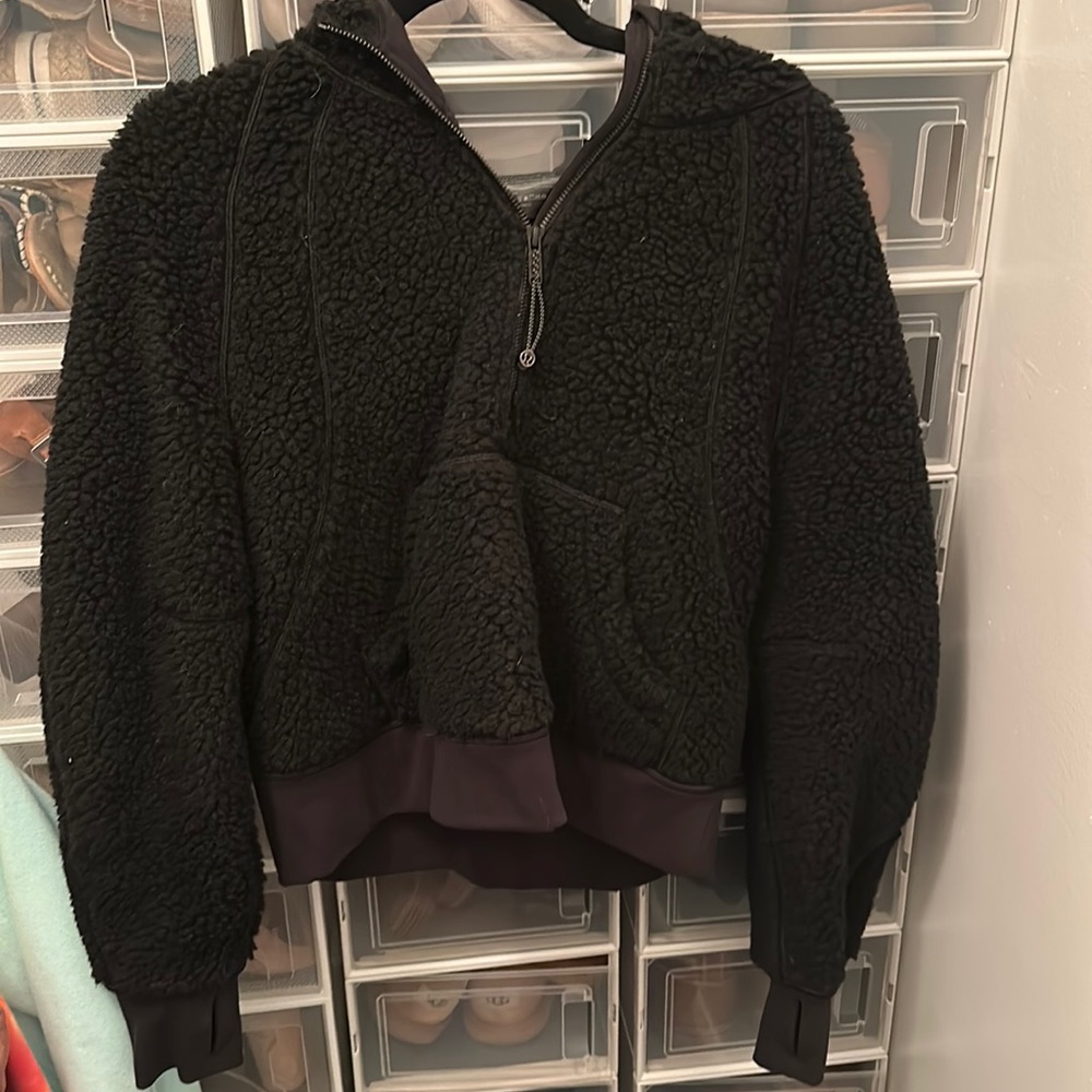 Black fleece Lululemon